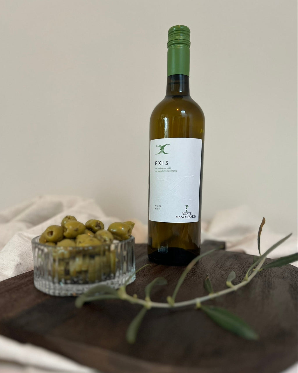 Manolesakis – Exis Wit